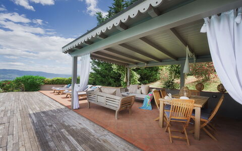Villa Marraccini 8: Möbel, Gartenmöbel, Veranda, Resort, Stuhl, Schatten, Eco Hotel, Deck, Outdoor Struktur, Schwimmbad