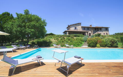 La Panoramica 8: Schwimmbad, Resort, Wohngebiet, Estate, Menschliche Siedlung, Bauernhaus, Villa, Hazienda, Gartenmöbel, Eco Hotel