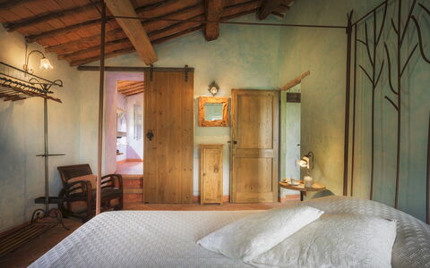 Casa di Pan 6: Möbel, Interior Design, Wand, Schlafzimmer, Holz, Flooring, Bett, Fussboden, Decke, Zuhause
