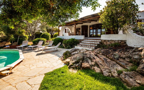 Villa Isa 6: Resort, Schwimmbad, Estate, Garten, Hütte, Eco Hotel, Hazienda, Landscaping, Villa, Hinterhof