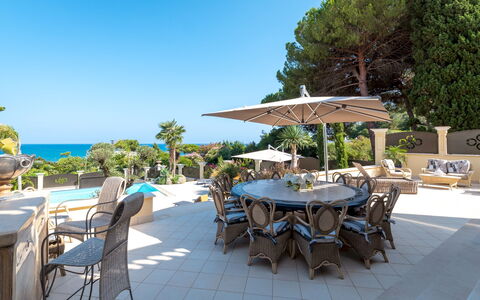 Villa Callari 6+2: Resort, Gartenmöbel, Schatten, Regenschirm, Meer, Stuhl, Blumentopf, Küste, Eco Hotel, Tropen
