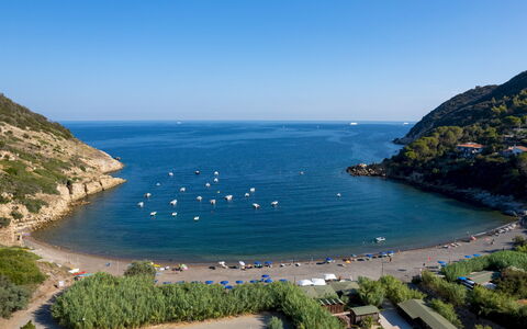 Villa Pietro 10: Wasser, Gewässer, Küste, Küsten Und Ozeanische Forms, Strand, Boot, Sommer, Watercraft, Meer, Ufer