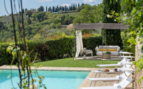 Poggio Novoli 6: Schwimmbad, Gartenmöbel, Resort, Sonnenliege, Freizeit, Garten, Eco Hotel, Schatten, Läge, Landscaping