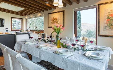 Casale Santa Lucia 8+2: Möbel, Interior Design, Geschirr, Tabelle, Stuhl, Zuhause, Beleuchtung, Küche & Esszimmer Tisch, Esszimmer, Zimmer