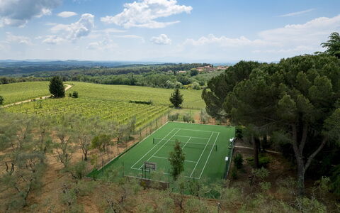 Terra di Siena 14: Baum, Landschaft, Grundstueck, Tennisplatz, Luftaufnahmen, Rasen, Park, Vogelperspektive, Landscaping