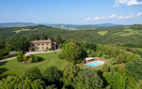 Cosciano 12: Estate, Villa, Villa, Hazienda, Bauernhaus, Schwimmbad, Garten, Rasen, Landscaping, Stattliches Heim