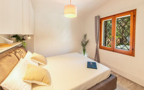 Casa Valentina 6: Interior Design, Möbel, Wand, Bett, Flooring, Fussboden, Holz, Schlafzimmer, Zimmer, Zuhause