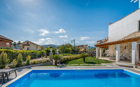Villa Gallus 6: Schwimmbad, Eco Hotel, Estate, Resort, Villa, Bauernhaus, Hazienda, Ferienort