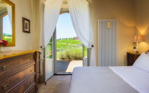 Villa Flaminia 8+2 -: Stuhl, Plantage, Gartenmöbel, Schwimmbad, Villa, Eco Hotel, Hotel