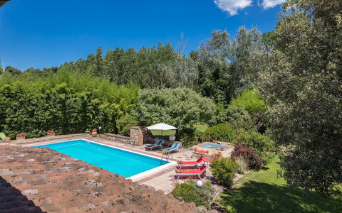Dimora Alessandra 4: Schwimmbad, Blau, Resort, Freizeit, Estate, Eco Hotel, Gartenmöbel, Schatten, Hazienda, Hinterhof