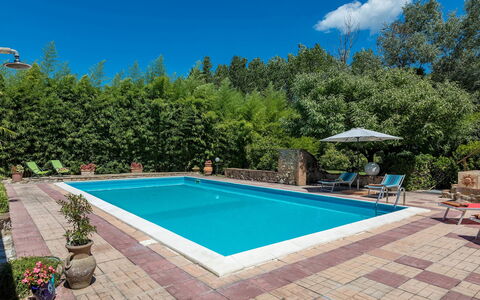 Dimora Alessandra 4: Schwimmbad, Resort, Verbundwerkstoff, Eco Hotel, Gartenmöbel, Freizeit, Flagstone, Water Feature, Schatten, Landscaping