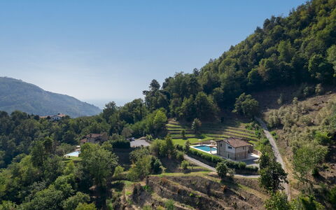 Villa Carlotta 8: Bergforms, Berg, Hügel, Hochland, Landschaft, Bergstation, Ländliches Gebiet, Gebirge, Senke, Steigung