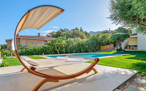 Villa la Marina 5+1: Schatten, Freizeit, Gartenmöbel, Garten, Eco Hotel, Rasen, Landscaping, Hazienda, Villa, Resort