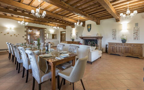 Tenuta Montiepoli 12+3: Möbel, Flooring, Interior Design, Decke, Küche & Esszimmer Tisch, Tabelle, Stuhl, Esszimmer, Light Fixture, Zimmer