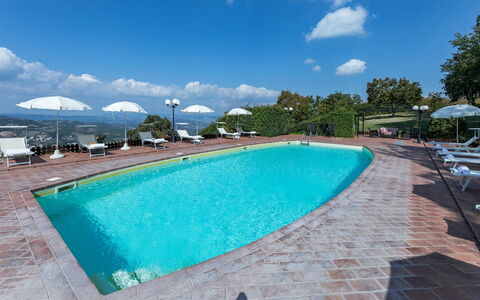Tenuta Montiepoli 12+3: Schwimmbad, Resort, Ferienort, Gartenmöbel, Eco Hotel, Hotel