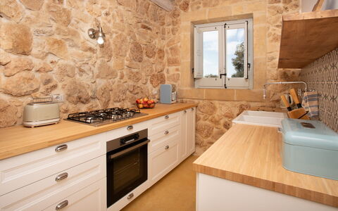 Palmento San Lorenzo 6: Küche, Flooring, Countertop, Küchengerät, Major Appliance, Interior Design, Cabinetry, Möbel, Fussboden, Haushaltsgerät