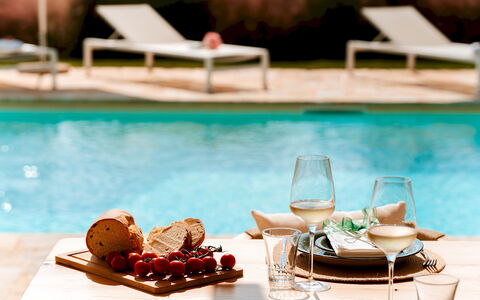 Villa Belkis 6: Möbel, Geschirr, Resort, Obst, Essen, Frühstück, Brunch, Servierware, Produzieren