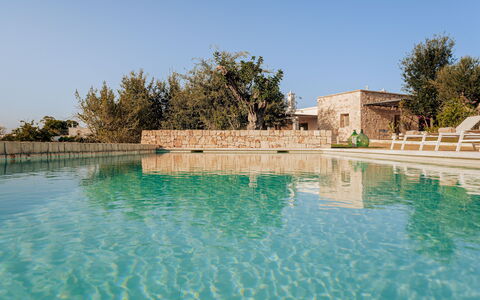 Opuntia Trulli e Lamie 10: Schwimmbad, Estate, Water Feature, Resort, Hazienda, Villa, Reflecting Pool, Eco Hotel