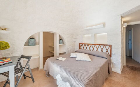 Borgo Dell'Agrumeto 8: Wand, Die Architektur, Schlafzimmer, Zuhause, Decke, Fussboden, Wohnung, Bett, Bedding, Bettdecke