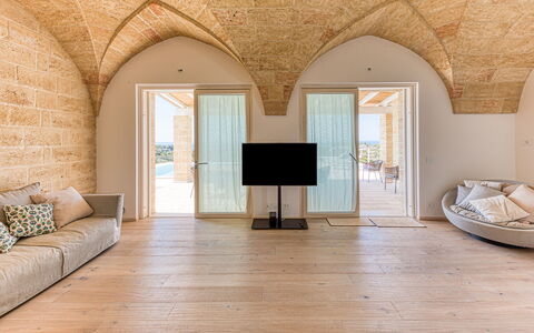 Villa Porta Azzurra 6+2: Flooring, Fussboden, Möbel, Interior Design, Decke, Holzboden, Stuhl, Wohnzimmer, Holzbeize, Hartholz