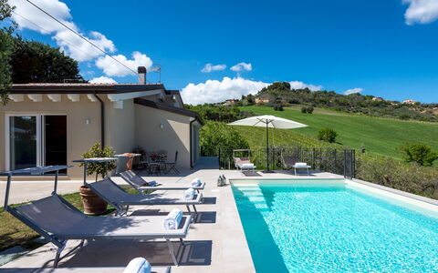Dimora Campo delle Mura 4+2: Schwimmbad, Resort, Wohngebiet, Gartenmöbel, Sonnenliege, Eco Hotel, Estate, Villa, Thermae, Hazienda