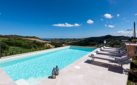 Dimora Campo delle Mura 4+2: Schwimmbad, Freizeit, Resort, Eco Hotel, Landscaping, Ferienort, Villa, Water Feature, Thermae