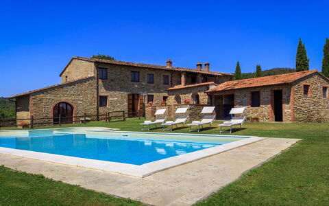 Villa Stroncoli 14: Schwimmbad, Bauernhaus, Villa