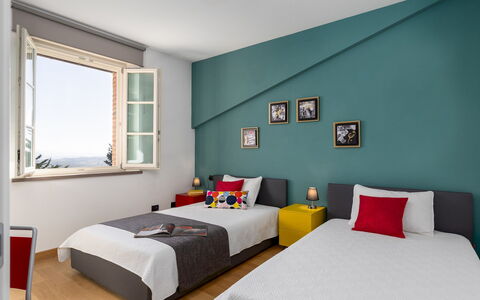 Villa Dada 10: Möbel, Interior Design, Flooring, Wand, Schlafzimmer, Fussboden, Zimmer, Decke, Bett, Zuhause