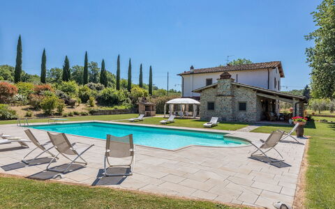 Casale la Splendida 10: Haus, Zuhause, Schwimmbad, Hütte, Estate, Bauernhaus, Villa, Hazienda, Rasen, Garten