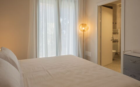 Marea 8: Interior Design, Wand, Möbel, Holz, Fussboden, Flooring, Schlafzimmer, Textil, Beleuchtung, Bett