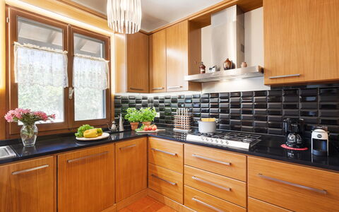 Villa Castiglione 9: Küche, Countertop, Küchengerät, Cabinetry, Interior Design, Major Appliance, Flooring, Möbel, Zuhause, Schublade