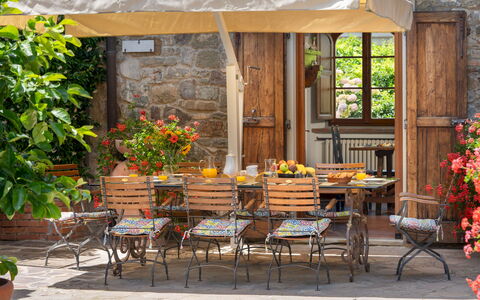 Casa Paggetti 8: Möbel, Tabelle, Holz, Gartenmöbel, Stuhl, Blumentopf, Tisch Im Freien, Garten, Küche & Esszimmer Tisch