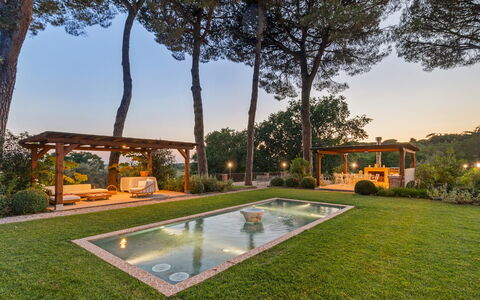Antico Ceraso 10: Garten, Schwimmbad, Strauch, Resort, Hinterhof, Schatten, Landscaping, Eco Hotel, Rasen, Landschaft Beleuchtung