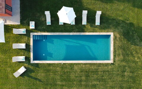 Casale Ansedonia 8+1: Schwimmbad, Rasen, Thermae, Kunstrasen, Gartenmöbel, Garten, Landscaping, Resort, Hinterhof, Water Feature