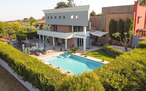Villa Tiberio 6+2: Schwimmbad, Wohngebiet, Resort, Urban Design, Zuhause, Estate, Eco Hotel, Hazienda, Villa, Landscaping