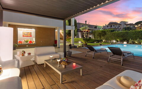 Villa Tiberio 6+2: Interior Design, Möbel, Resort, Zuhause, Schwimmbad, Wohnung, Eco Hotel, Zimmerpflanze, Blumentopf, Schatten