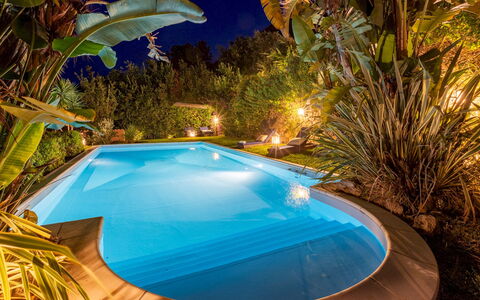 Villa Bambù 9+2: Schwimmbad, Blau, Wasser, Resort, Eco Hotel, Thermae, Freizeit, Gartenmöbel, Hazienda