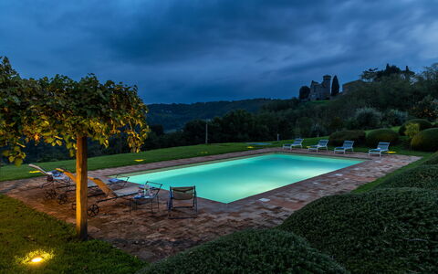 Villa dei Rosmarini 8: Schwimmbad, Natürliche Landschaft, Landschaft, Garten, Landscaping, Water Feature, Eco Hotel, Estate, Plantage, Hazienda