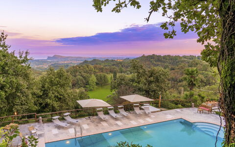 Tenuta Navelli 12+2: Blau, Schwimmbad, Baum, Resort, Eco Hotel, Thermae, Ferienort, Water Feature, Landscaping, Tropen