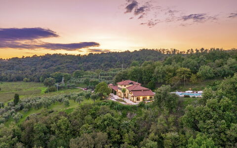 Tenuta Navelli 12+2: Natürliche Landschaft, Landschaft, Ländliches Gebiet, Wald, Dorf, Estate, Eco Hotel, Bergdorf