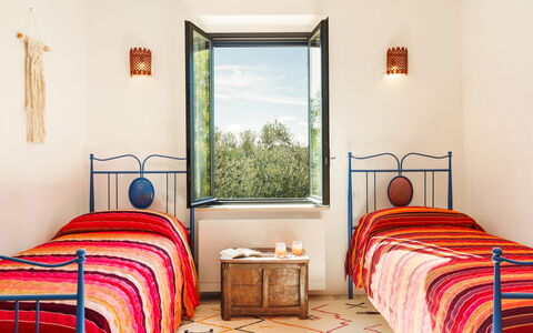 Casale Rondinella 6+2: Schlafzimmer, Möbel, Bett, Bedding, Interior Design, Linens, Zuhause, Bettrahmen, Bettdecke, Farbe