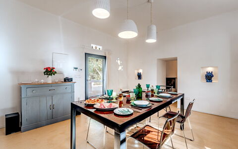 Casale di Amelì 5: Möbel, Interior Design, Flooring, Wand, Stuhl, Tabelle, Esszimmer, Küche & Esszimmer Tisch, Holz, Decke