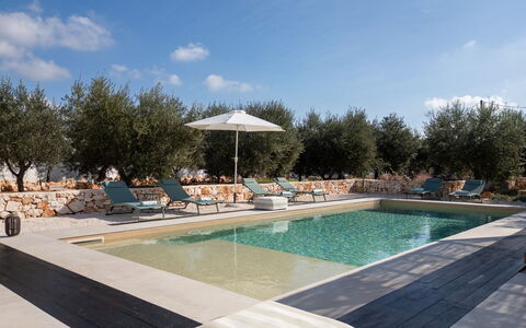 Kapoka 6: Schwimmbad, Verbundwerkstoff, Resort, Gartenmöbel, Schatten, Sonnenliege, Landscaping, Design, Estate, Eco Hotel