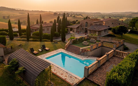 Casale Fienile 8: Estate, Villa, Hof, Villa, Hazienda, Schwimmbad, Bauernhaus, Landscaping, Garten, Hinterhof