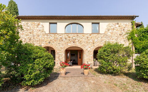 Casale Teatro 10: Wand, Strauch, Bogen, Tür, Zuhause, Garten, Estate, Hazienda, Bauernhaus, Landscaping