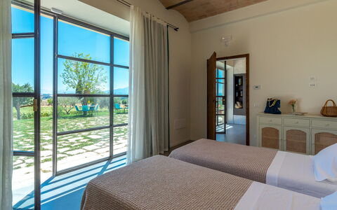 La Buona Maniera 10: Möbel, Stuhl, Resort, Gartenmöbel, Schwimmbad, Schatten, Estate, Eco Hotel, Küche & Esszimmer Tisch, Design