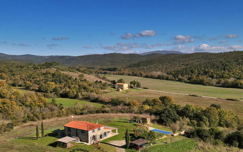 Casa la Pratellaccia 6+2: Gras, Bergforms, Wiese, Hügel, Landschaft, Ländliches Gebiet, Haus, Einfach, Hochland