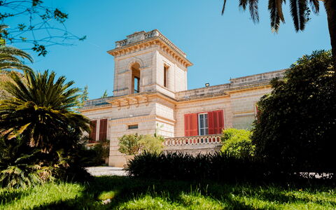 Villa dei Glicini 8+2: Strauch, Garten, Hazienda, Estate, Villa, Landscaping, Rasen, Garten, Villa
