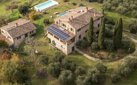 Casale delle Farfalle 12: Zuhause, Haus, Estate, Ländliches Gebiet, Landschaft, Hütte, Grundstueck, Menschliche Siedlung, Bauernhaus, Dorf