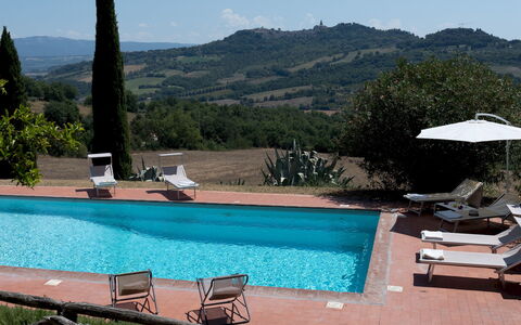 Villa la Pizzichina 10: Schwimmbad, Resort, Estate, Villa, Hazienda, Sonnenliege, Eco Hotel, Ferienort, Bauernhaus, Gartenmöbel